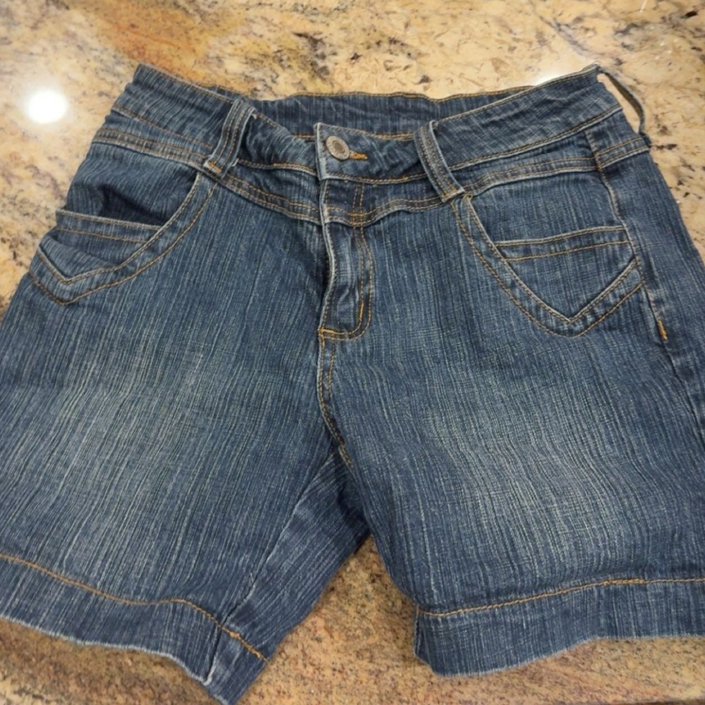 brandy melville low-waist denim shorts